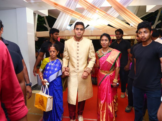 Vivek and Suganya's wedding in Amravati, Maharashtra 39