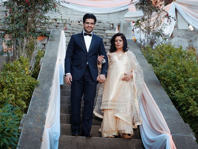 Rahul and Anupama&apos;s wedding in Shimla, Himachal Pradesh 30