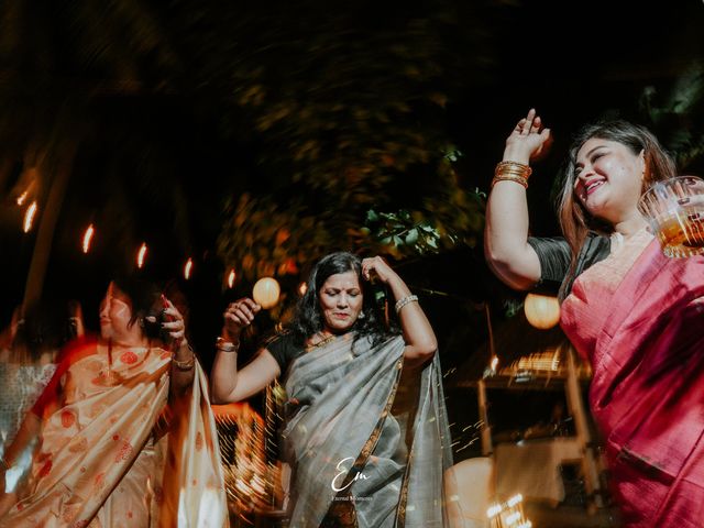 Sruthi and Abhinav&apos;s wedding in Ernakulam, Kerala 56