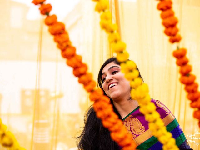 Roli and Sanket&apos;s wedding in Lucknow, Uttar Pradesh 18