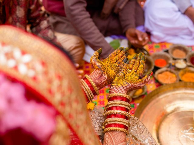 Roli and Sanket&apos;s wedding in Lucknow, Uttar Pradesh 22