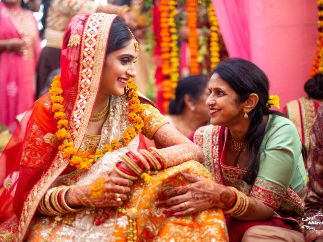 Roli and Sanket&apos;s wedding in Lucknow, Uttar Pradesh 25