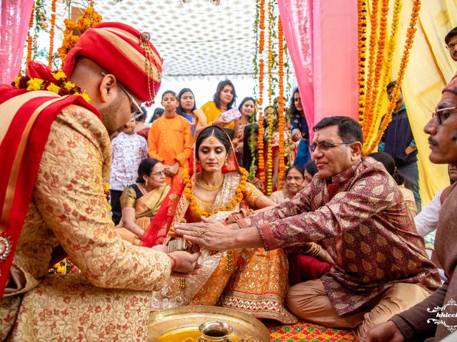 Roli and Sanket&apos;s wedding in Lucknow, Uttar Pradesh 26