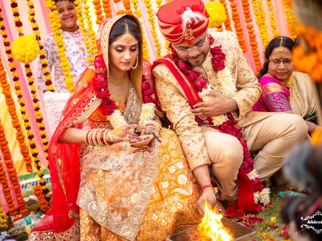 Roli and Sanket&apos;s wedding in Lucknow, Uttar Pradesh 32