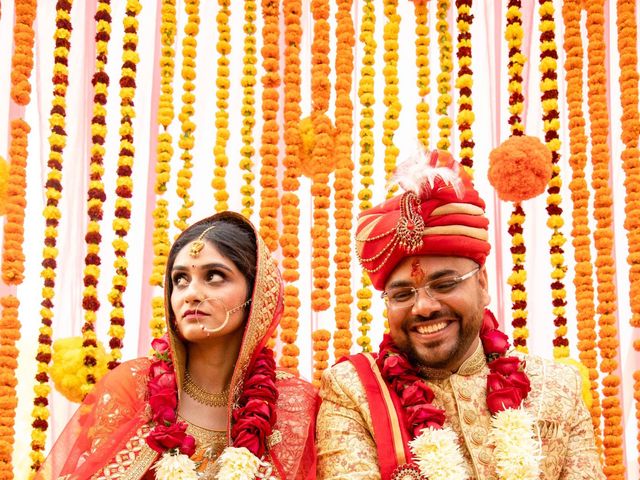 Roli and Sanket&apos;s wedding in Lucknow, Uttar Pradesh 33