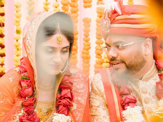 Roli and Sanket&apos;s wedding in Lucknow, Uttar Pradesh 35