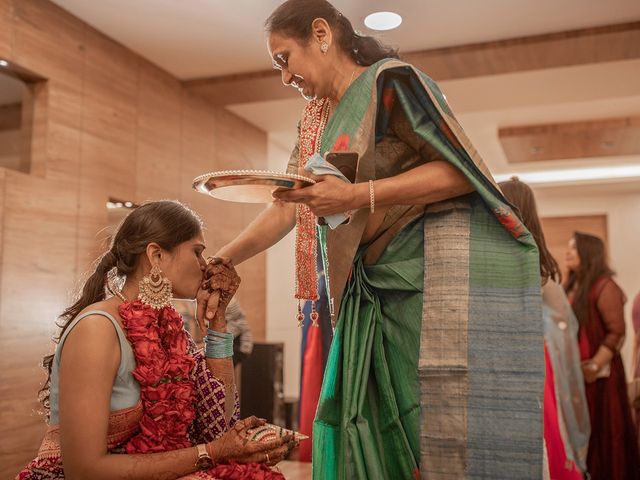 Jhanvi and Rakshit's wedding in Surat, Gujarat 13