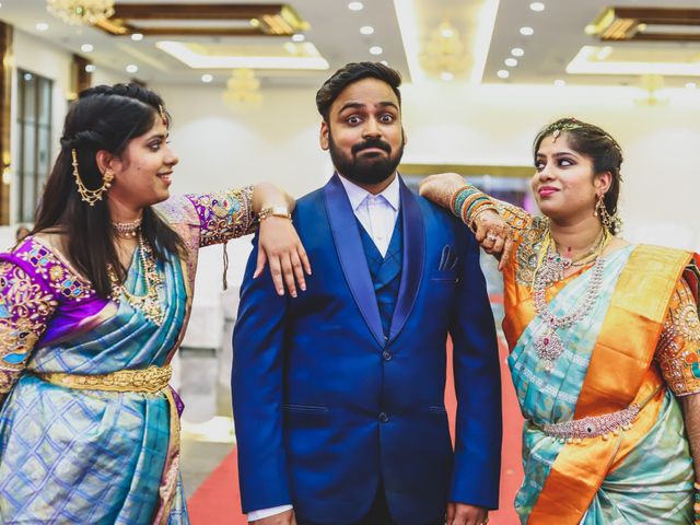 Vaishali and Santhosh&apos;s wedding in Kolkata, West Bengal 17