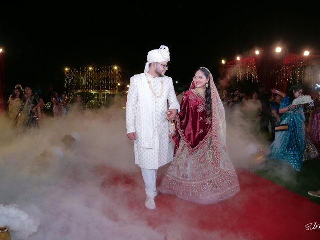 Shivalika and Arvind&apos;s wedding in Gurgaon, Delhi NCR 31