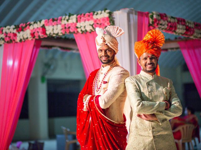 Chandan and Laxmi&apos;s wedding in Pune, Maharashtra 31