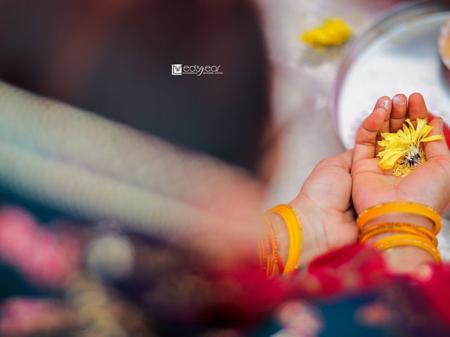 Chandan and Laxmi&apos;s wedding in Pune, Maharashtra 33