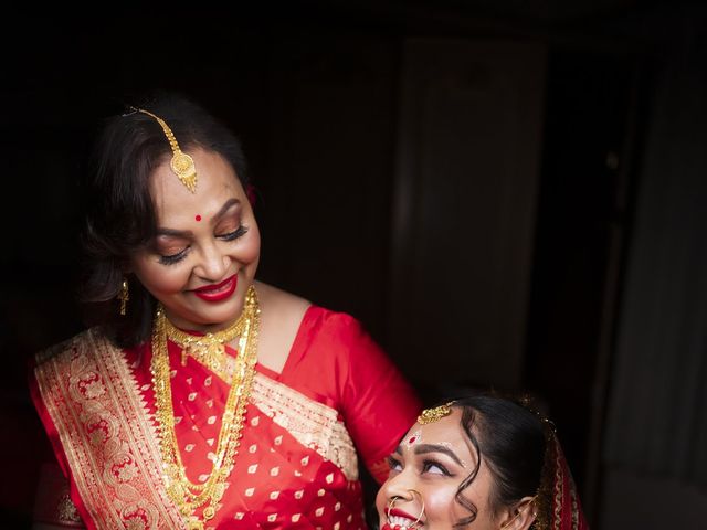 Vidita and Harish&apos;s wedding in Kolkata, West Bengal 8