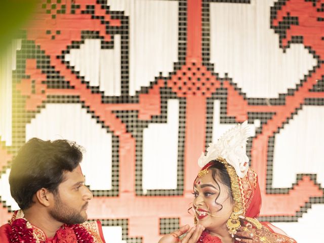 Vidita and Harish&apos;s wedding in Kolkata, West Bengal 42