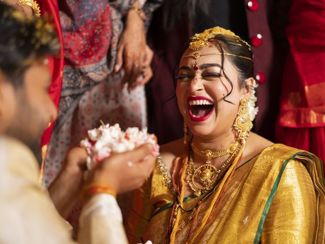 Vidita and Harish&apos;s wedding in Kolkata, West Bengal 51