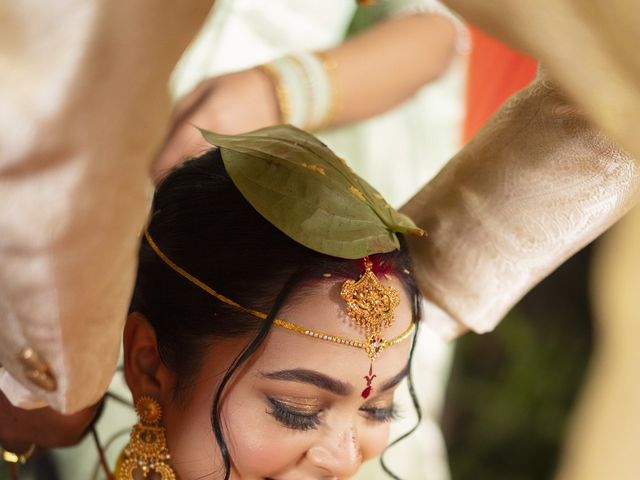 Vidita and Harish&apos;s wedding in Kolkata, West Bengal 55