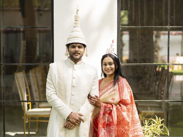 Vidita and Harish&apos;s wedding in Kolkata, West Bengal 77