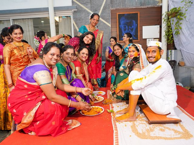 Ganesh and Dhanshree&apos;s wedding in Pune, Maharashtra 19