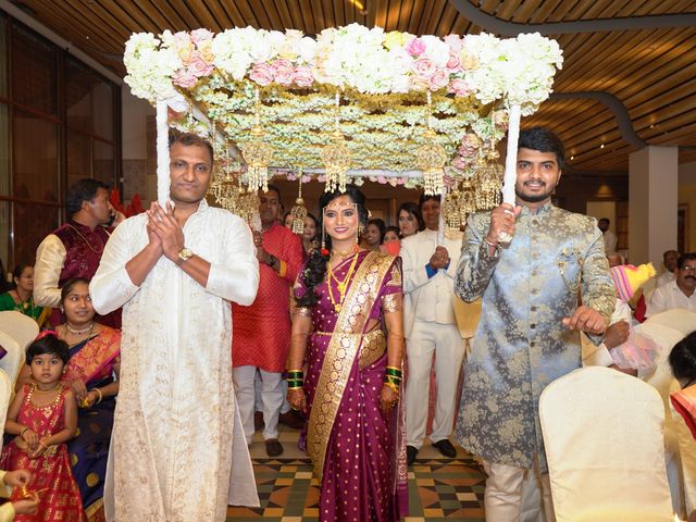Sayali and Shekhar&apos;s wedding in Pune, Maharashtra 64