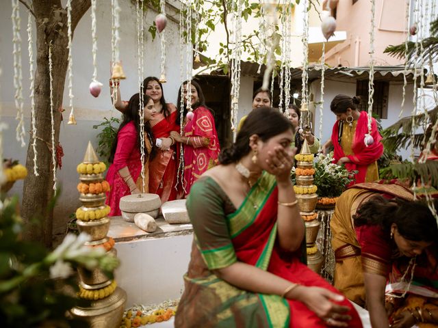 Tejaswini and Saurav&apos;s wedding in Khordha, Odisha 14