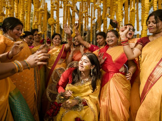 Tejaswini and Saurav&apos;s wedding in Khordha, Odisha 22