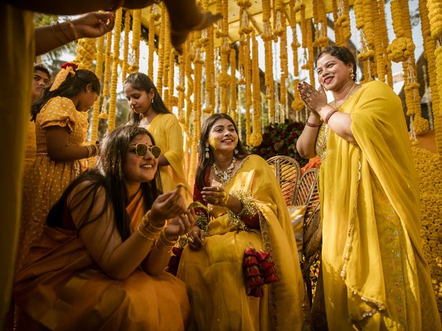 Tejaswini and Saurav&apos;s wedding in Khordha, Odisha 23