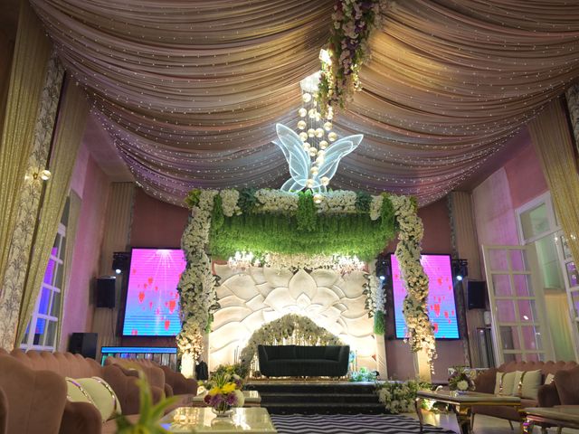 Anjali and Deb's wedding in East Delhi, Delhi NCR 19