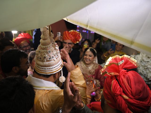 Anjali and Deb's wedding in East Delhi, Delhi NCR 33