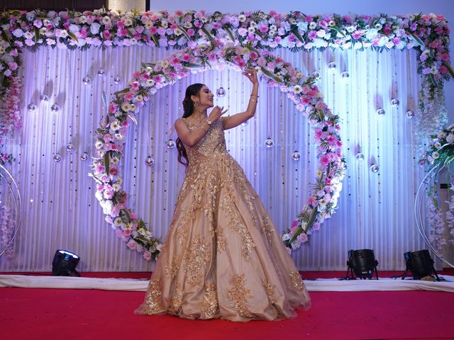 Pooja and Amurtya&apos;s wedding in Ghaziabad, Delhi NCR 56