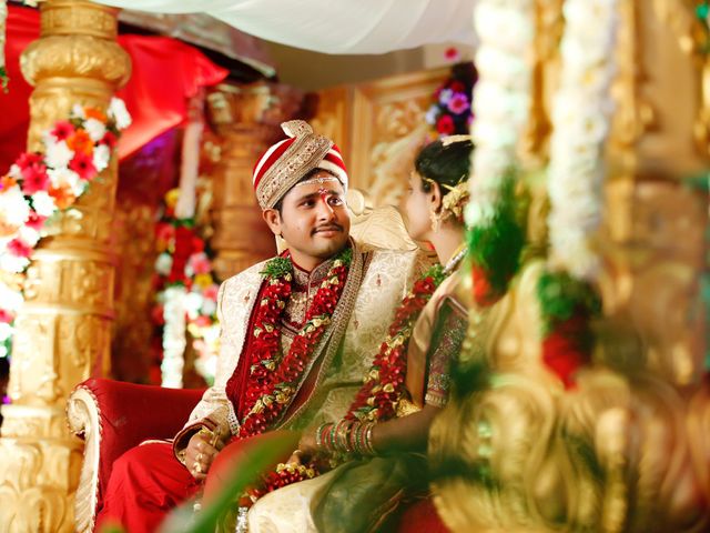 Pooja and Santosh&apos;s wedding in Hyderabad, Telangana 12