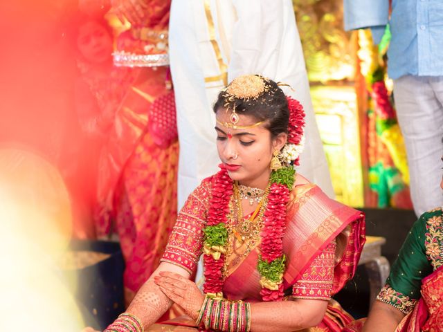 Anuroopa and Sandeep&apos;s wedding in Hyderabad, Telangana 16