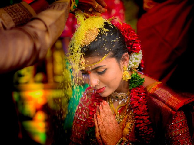 Anuroopa and Sandeep&apos;s wedding in Hyderabad, Telangana 27