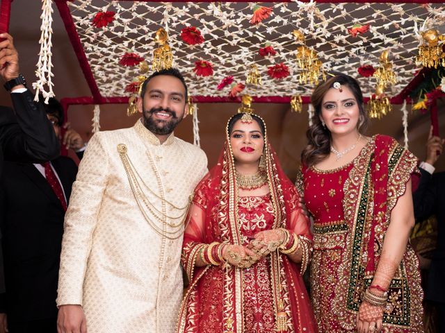 Ritu and Sandeep&apos;s wedding in Dwarka, Delhi NCR 17