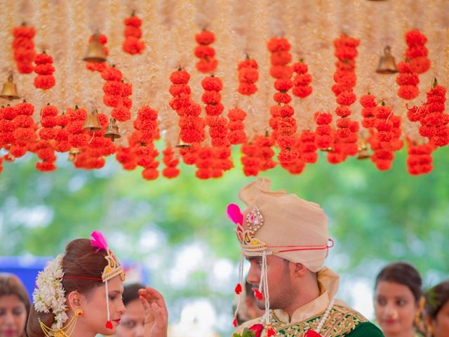 Anuraddha and Gaurav&apos;s wedding in Raigad, Maharashtra 52