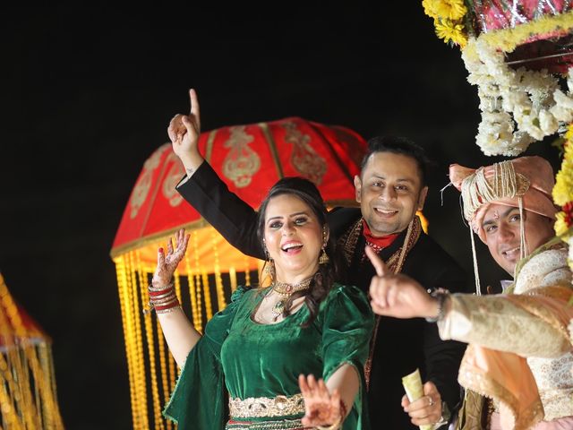 Kartik and Khushboo&apos;s wedding in West Delhi, Delhi NCR 13