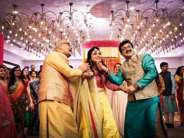 Karishma and Aakash&apos;s wedding in Mumbai, Maharashtra 17