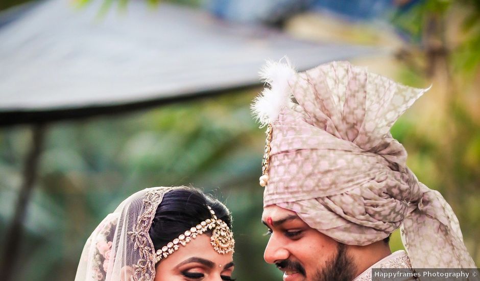 Karishma and Aakash's wedding in Mumbai, Maharashtra