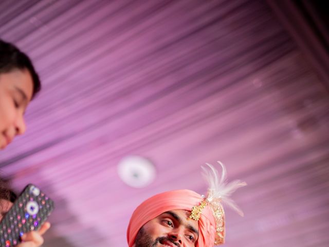 Sakshi and Savi&apos;s wedding in Ludhiana, Punjab 27