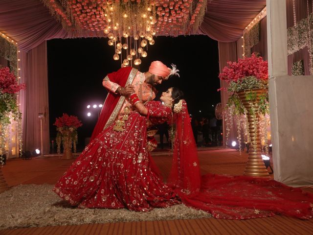 Sakshi and Savi&apos;s wedding in Ludhiana, Punjab 66