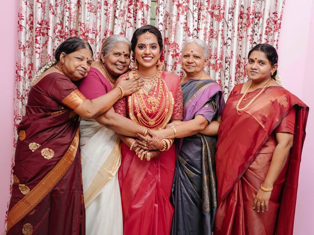 Sarath Keerthana and yswphoto&apos;s wedding in Ernakulam, Kerala 35