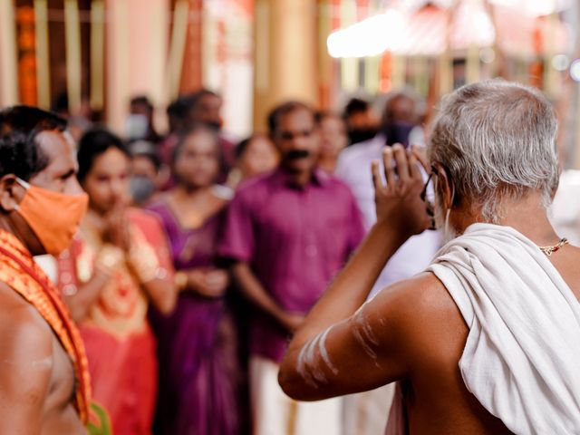 Sarath Keerthana and yswphoto&apos;s wedding in Ernakulam, Kerala 46