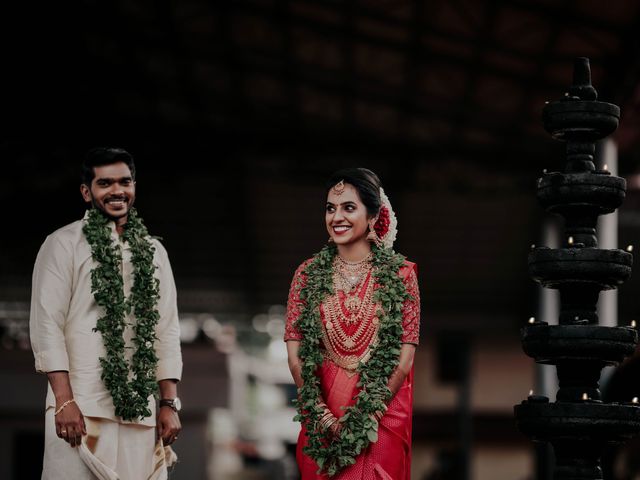 Sarath Keerthana and yswphoto&apos;s wedding in Ernakulam, Kerala 52