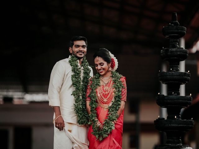 Sarath Keerthana and yswphoto&apos;s wedding in Ernakulam, Kerala 53