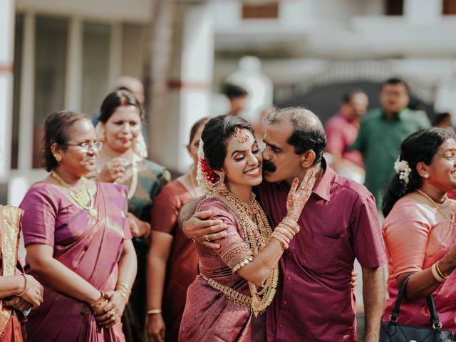 Sarath Keerthana and yswphoto&apos;s wedding in Ernakulam, Kerala 94