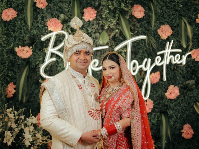 Devanshi and Deepak&apos;s wedding in Zirakpur, Chandigarh 26