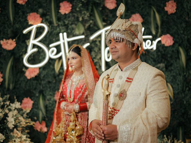 Devanshi and Deepak&apos;s wedding in Zirakpur, Chandigarh 27