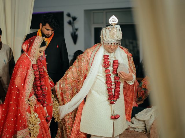 Devanshi and Deepak&apos;s wedding in Zirakpur, Chandigarh 36