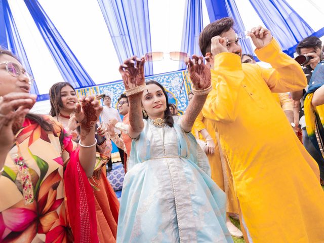 Abhijit and Ayushi&apos;s wedding in Jaipur, Rajasthan 16