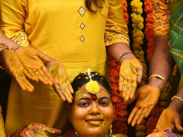 Sunitha and Surendra&apos;s wedding in Vijayawada, Andhra Pradesh 4