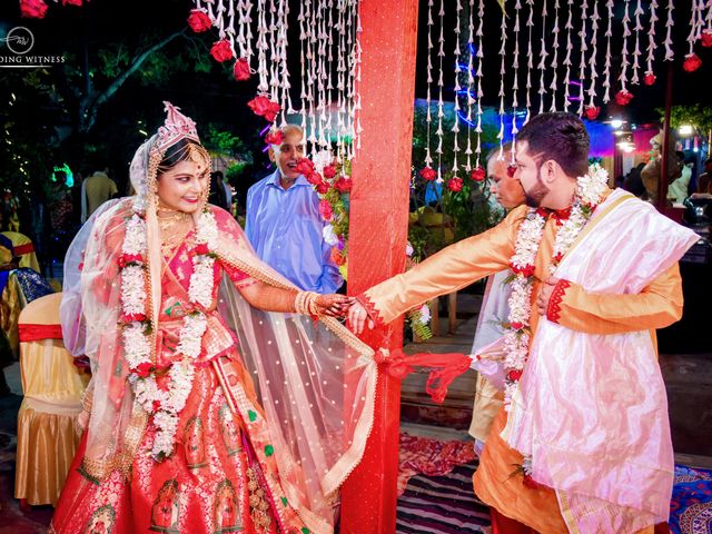 Sanchari and Debanik&apos;s wedding in Kolkata, West Bengal 33