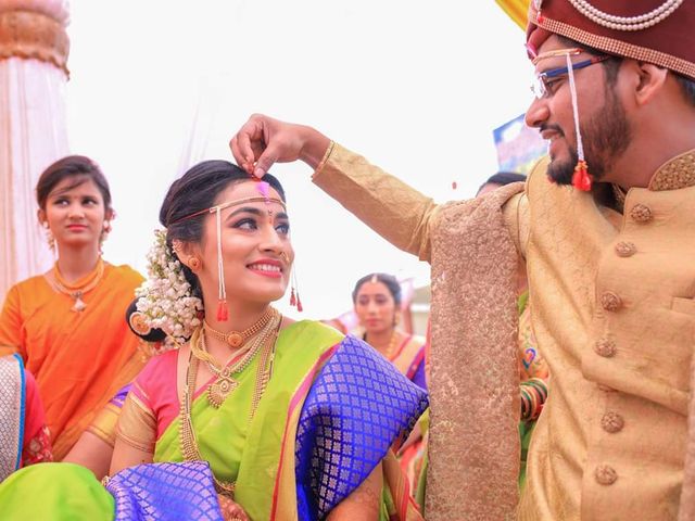 Mayuri and Ajit&apos;s wedding in Vadodara, Gujarat 15